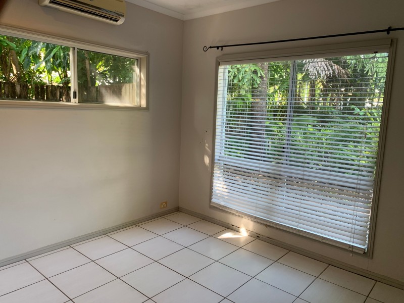 4 Wallum Close, Holloways Beach QLD 4878