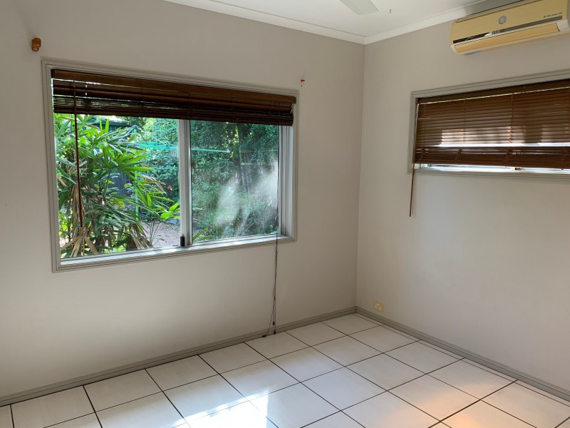 4 Wallum Close, Holloways Beach QLD 4878