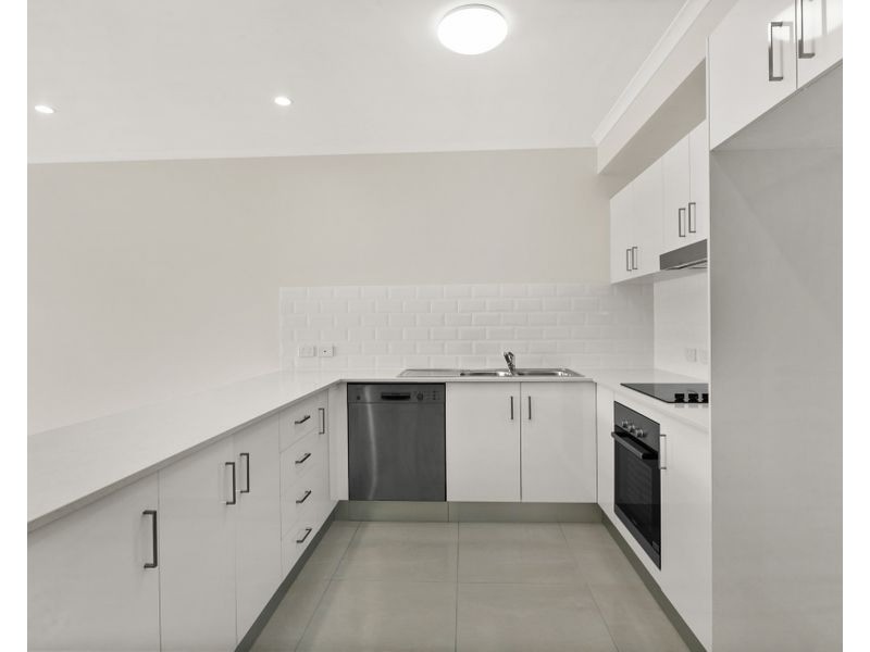 14/6-10 Wattle Street, Yorkeys Knob QLD 4878