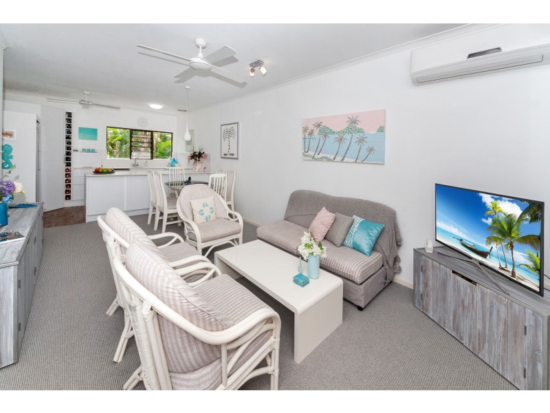 2/13 Amphora Street, Palm Cove QLD 4879