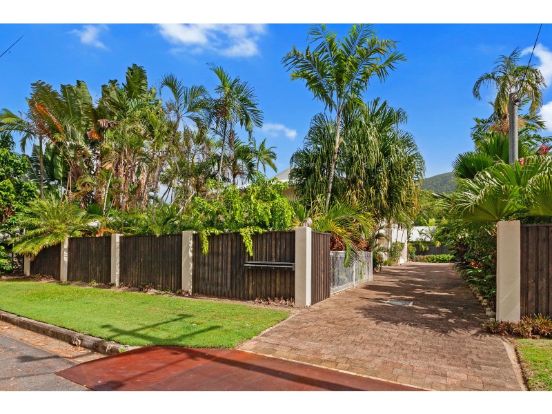 2/13 Amphora Street, Palm Cove QLD 4879