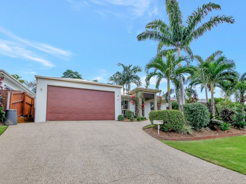 10 Greenvale Close, Smithfield QLD 4878