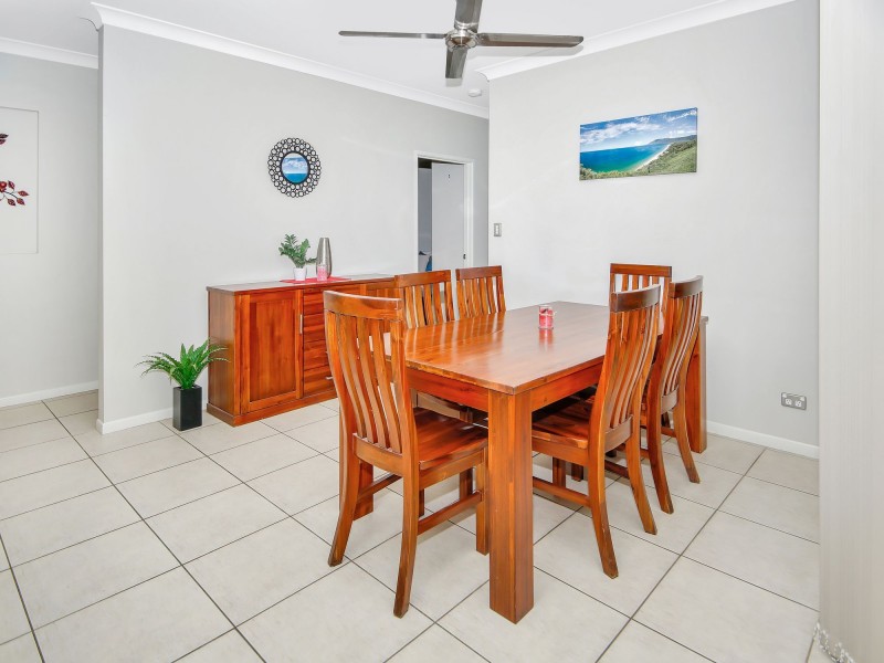10 Greenvale Close, Smithfield QLD 4878