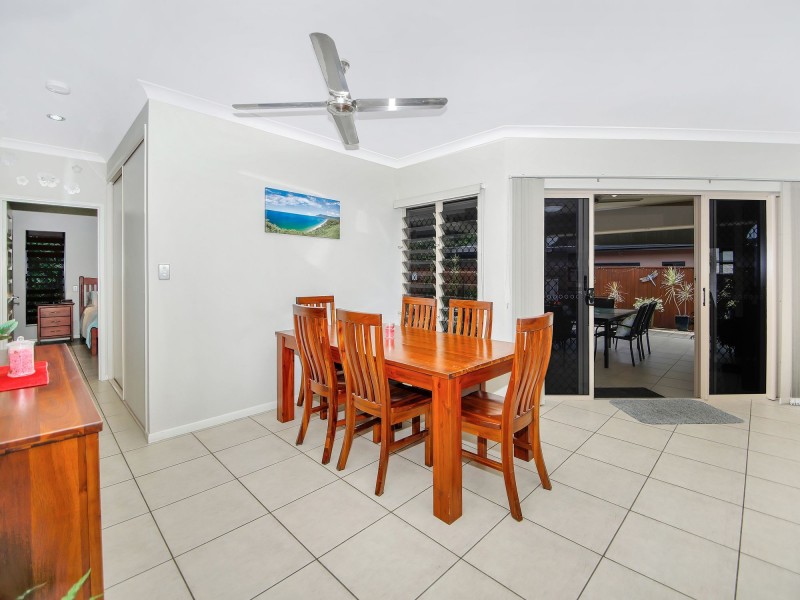 10 Greenvale Close, Smithfield QLD 4878
