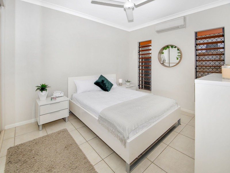 10 Greenvale Close, Smithfield QLD 4878