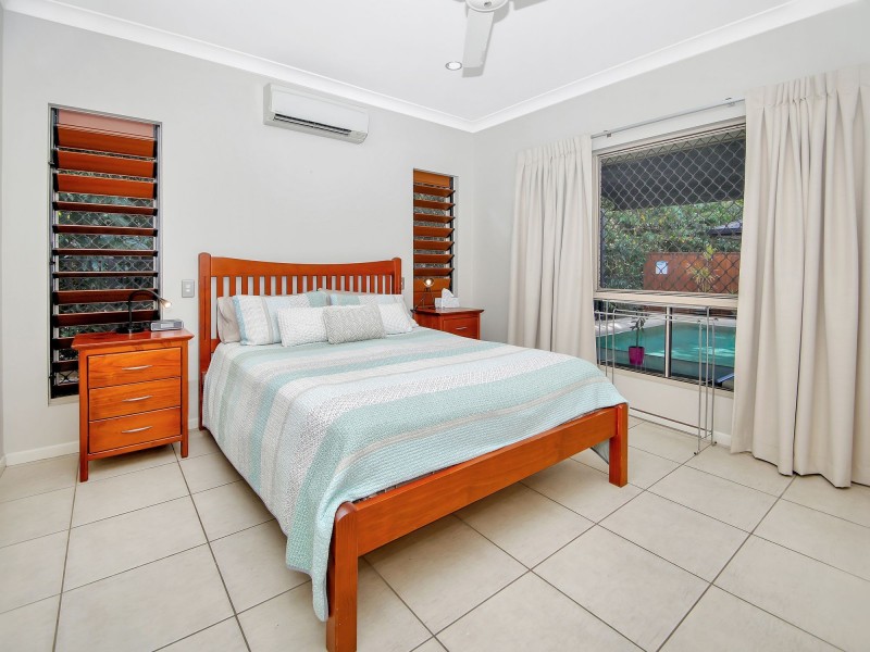 10 Greenvale Close, Smithfield QLD 4878