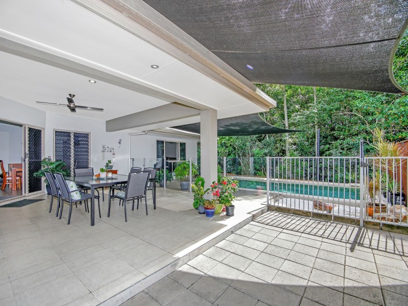 10 Greenvale Close, Smithfield QLD 4878