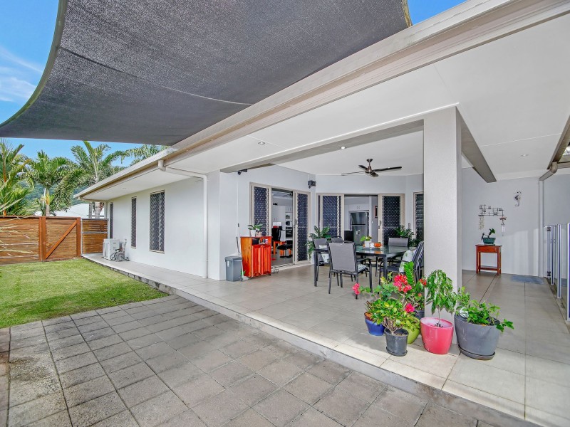 10 Greenvale Close, Smithfield QLD 4878