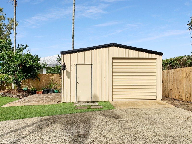 5 Caribbean Street, Holloways Beach QLD 4878