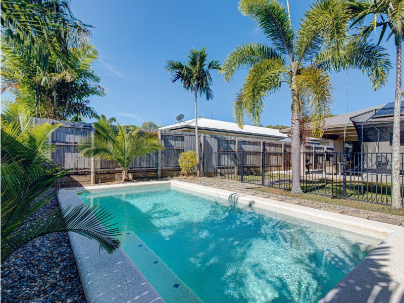 18 Reed Road, Trinity Beach QLD 4879