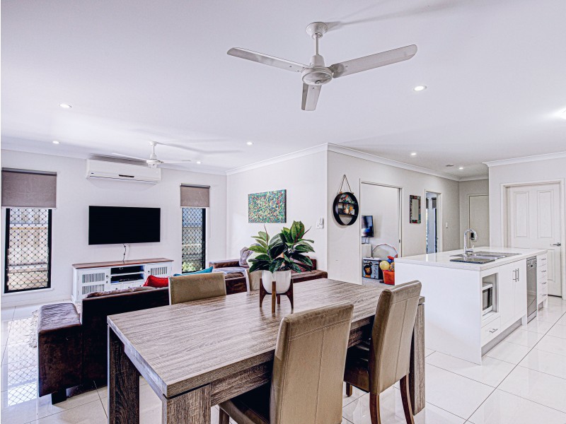 18 Reed Road, Trinity Beach QLD 4879