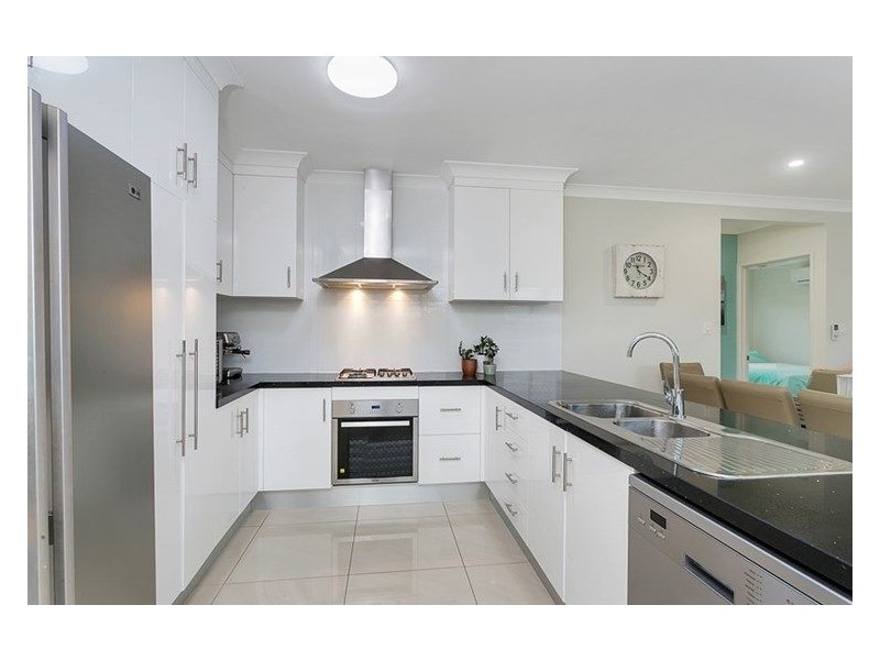 10 Brockman Way, Smithfield QLD 4878