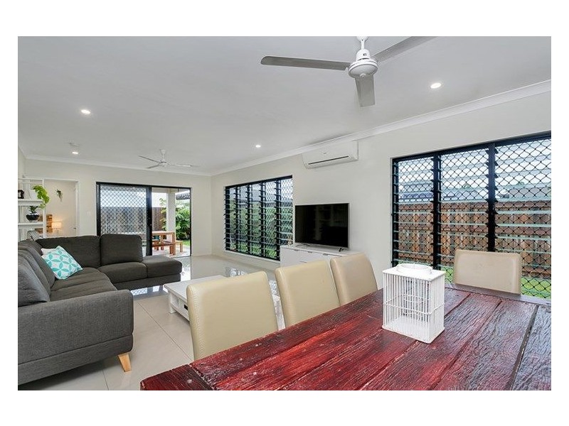 10 Brockman Way, Smithfield QLD 4878