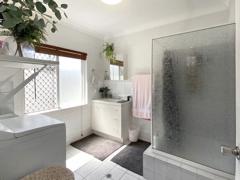 6/499 Varley Street, Yorkeys Knob QLD 4878