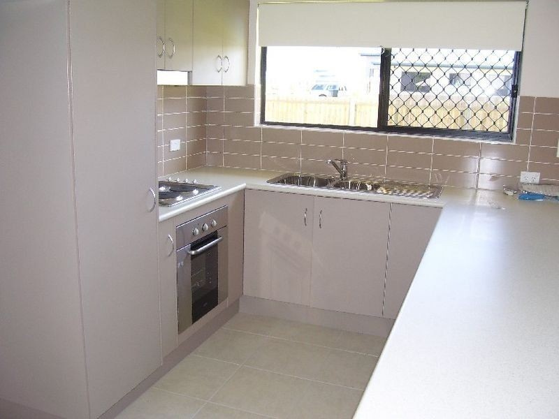 7 Cliffdale Street, Bentley Park QLD 4869