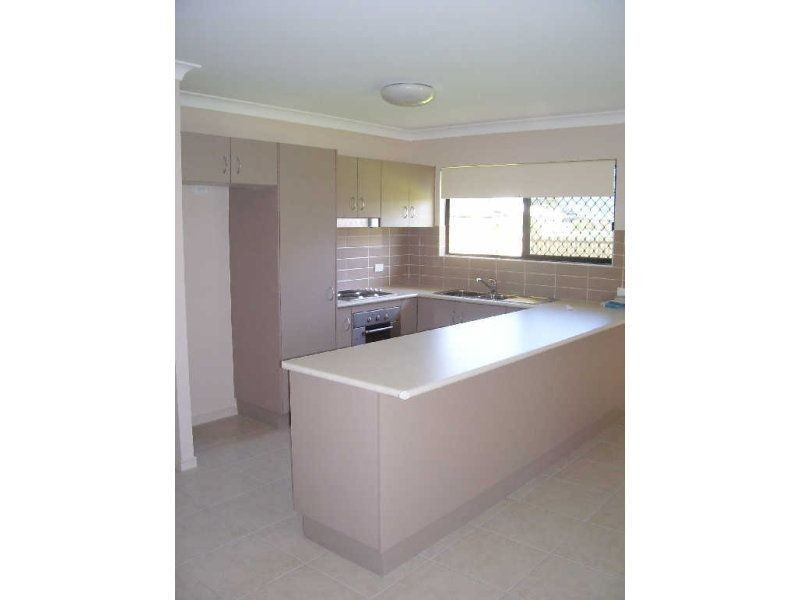 7 Cliffdale Street, Bentley Park QLD 4869