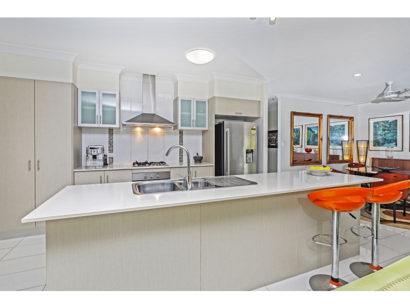 9 Como Close, Kewarra Beach QLD 4879