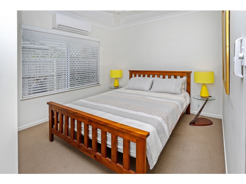 9 Como Close, Kewarra Beach QLD 4879