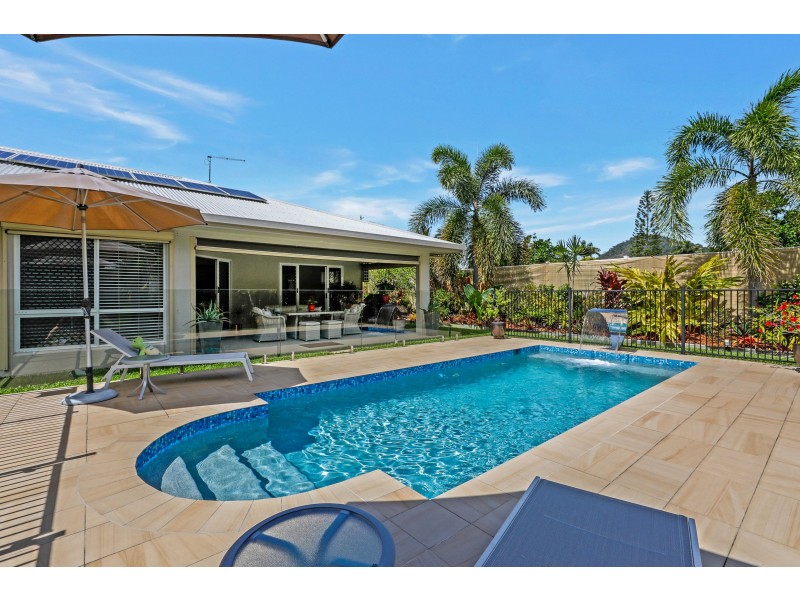 9 Como Close, Kewarra Beach QLD 4879