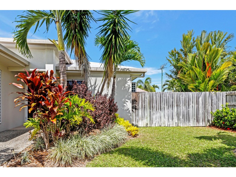 9 Como Close, Kewarra Beach QLD 4879