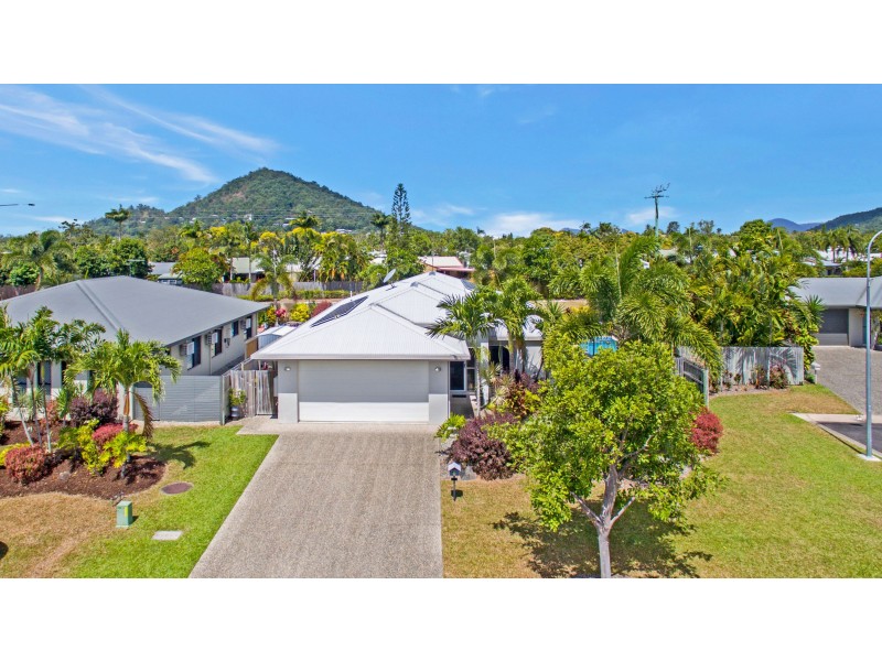 9 Como Close, Kewarra Beach QLD 4879