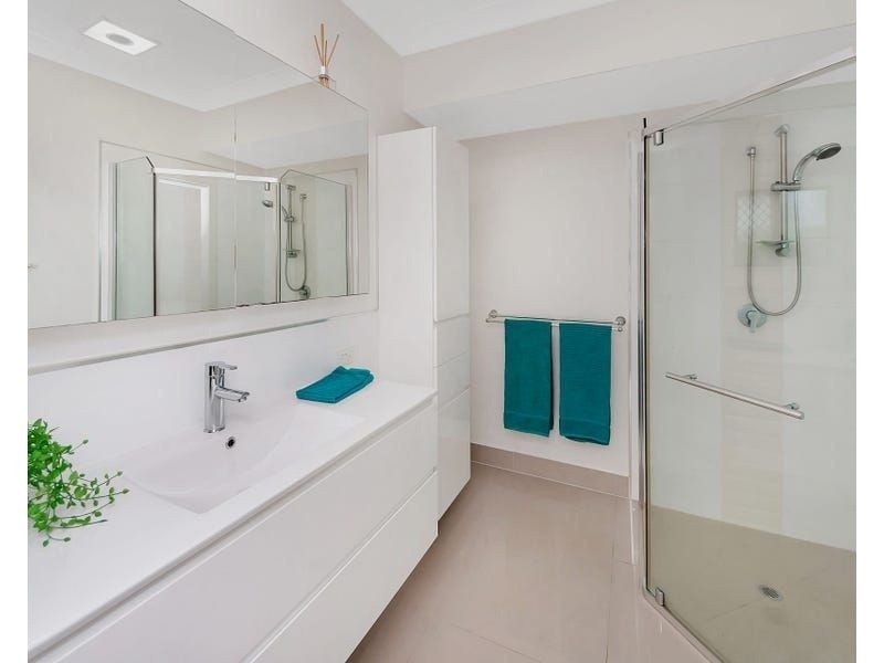 12 Singleton Close, Smithfield QLD 4878