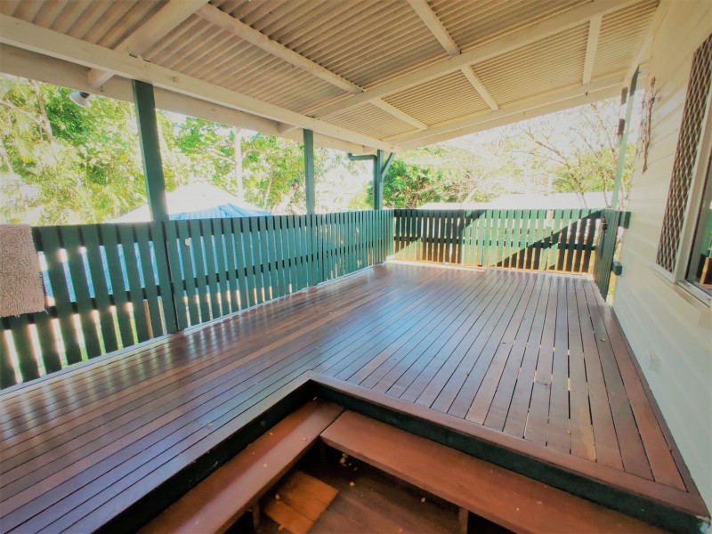 138 Pease Street, Manoora QLD 4870
