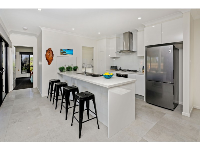 28 Barratta Circle, Trinity Park QLD 4879