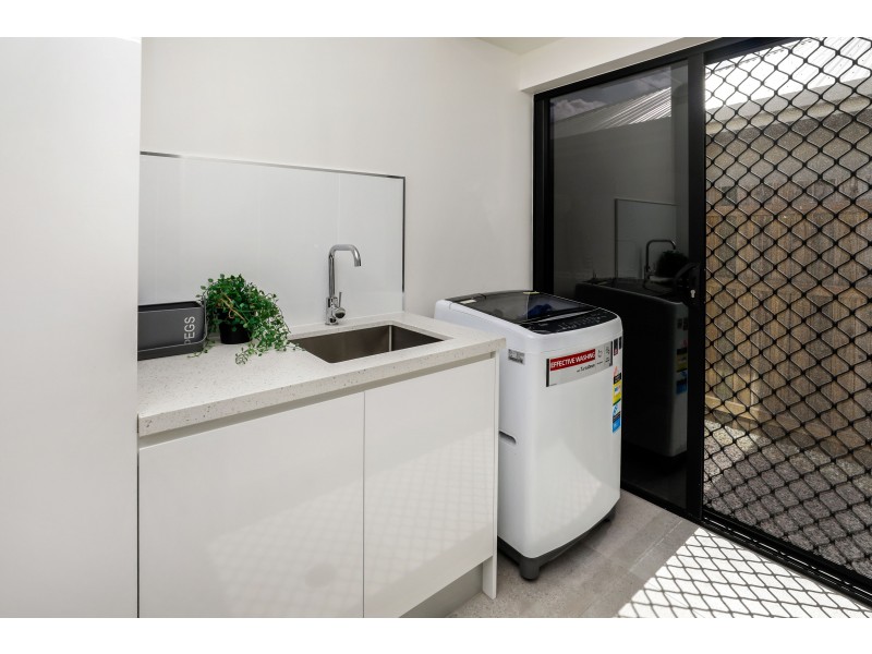 28 Barratta Circle, Trinity Park QLD 4879