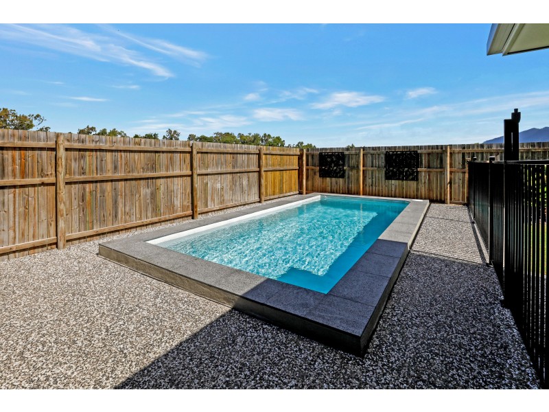 28 Barratta Circle, Trinity Park QLD 4879