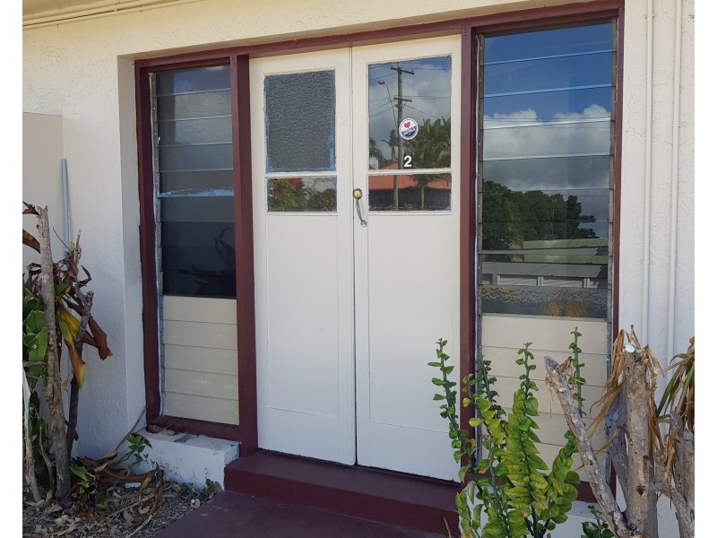 2/209 Little Spence Street, Bungalow QLD 4870