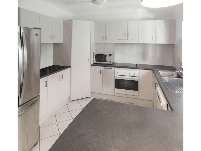 6 Greenhaven Street, Clifton Beach QLD 4879