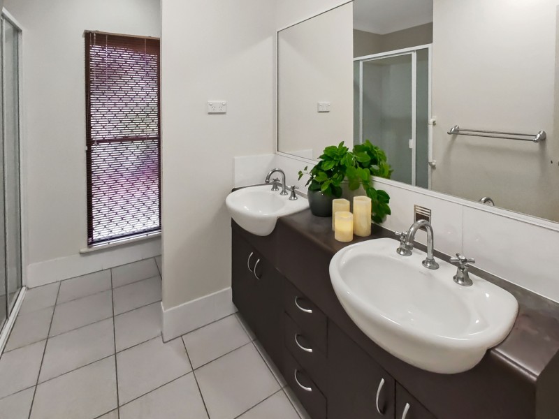 16 Mia Street, Kewarra Beach QLD 4879