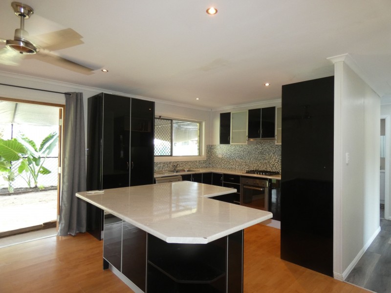 5-7 Burton Close, White Rock QLD 4868