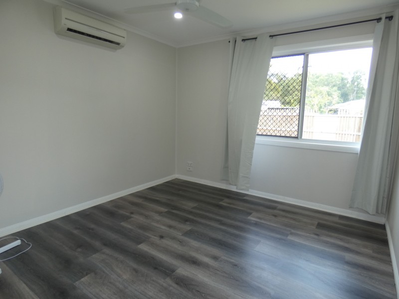 5-7 Burton Close, White Rock QLD 4868