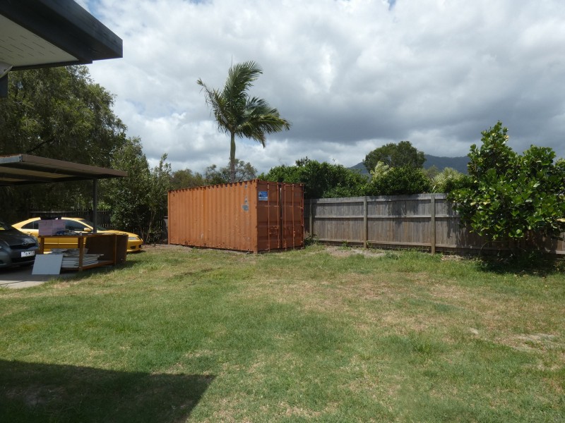 5-7 Burton Close, White Rock QLD 4868