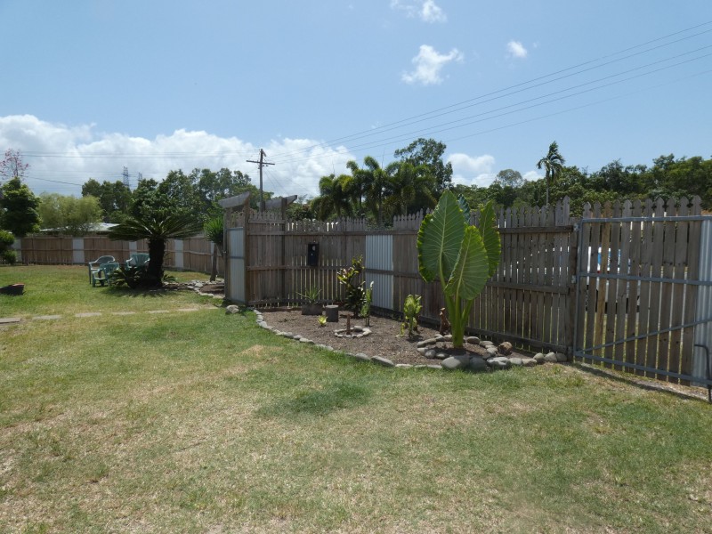 5-7 Burton Close, White Rock QLD 4868