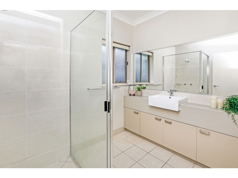 26 Cliffdale Street, Bentley Park QLD 4869