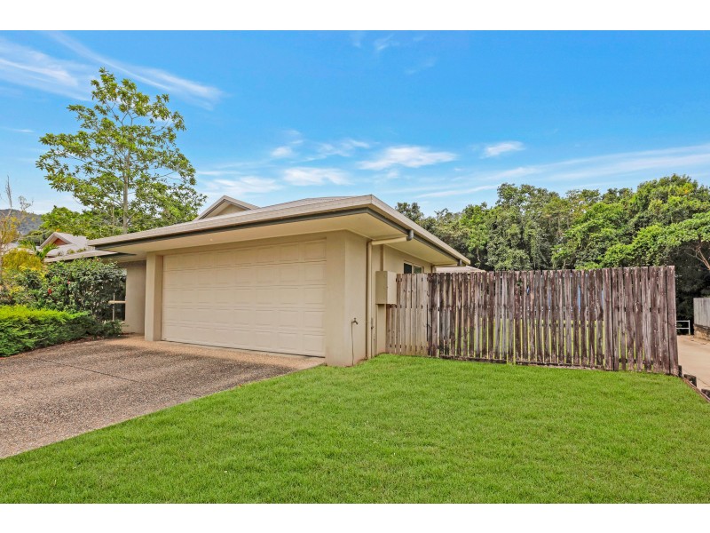 26 Cliffdale Street, Bentley Park QLD 4869