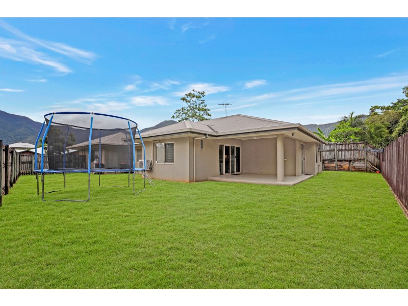 26 Cliffdale Street, Bentley Park QLD 4869