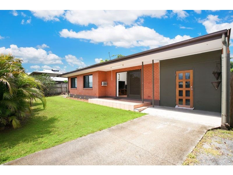 261 Aumuller Street, Westcourt QLD 4870