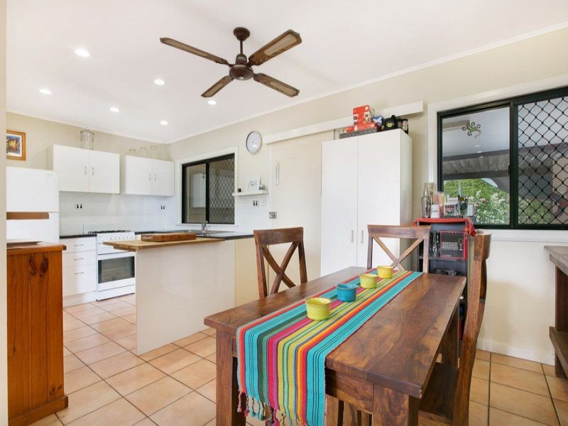 261 Aumuller Street, Westcourt QLD 4870