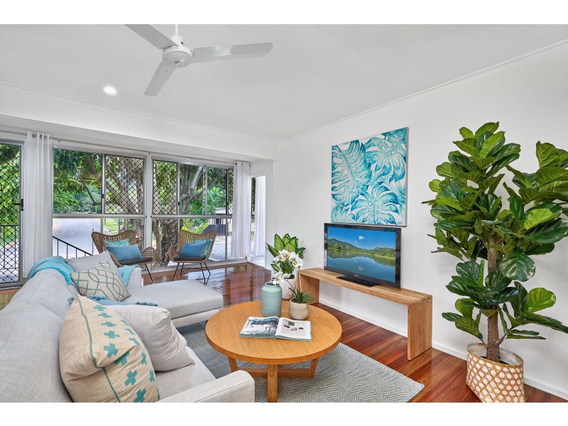 24 Valmadre Street, Caravonica QLD 4878