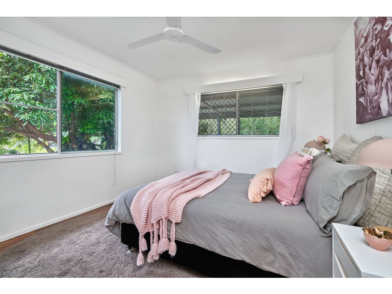 24 Valmadre Street, Caravonica QLD 4878