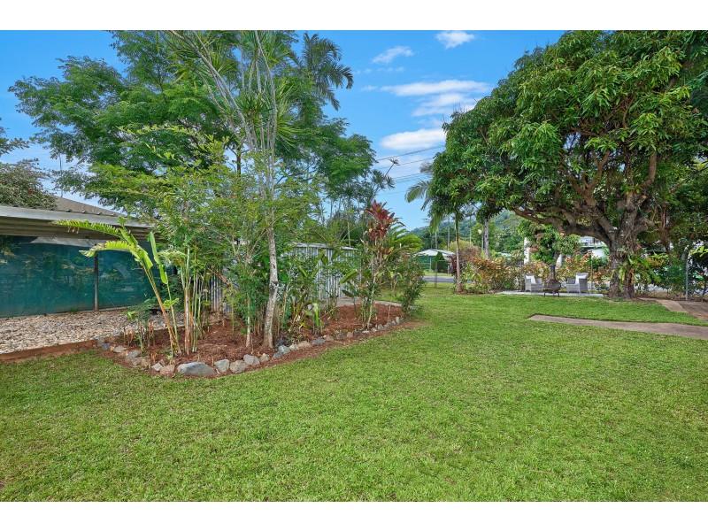 24 Valmadre Street, Caravonica QLD 4878