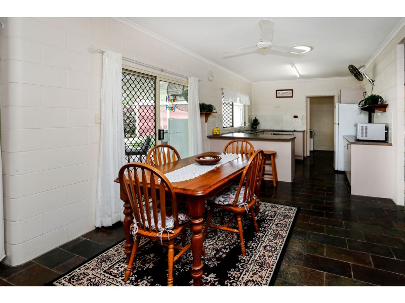 27 Accatino Street, Edmonton QLD 4869