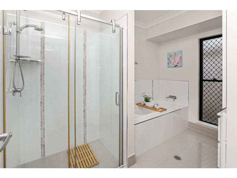 29 Castleton Entrance, Smithfield QLD 4878