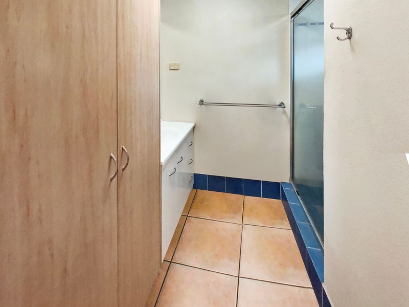 584 Bruce Highway, Woree QLD 4868