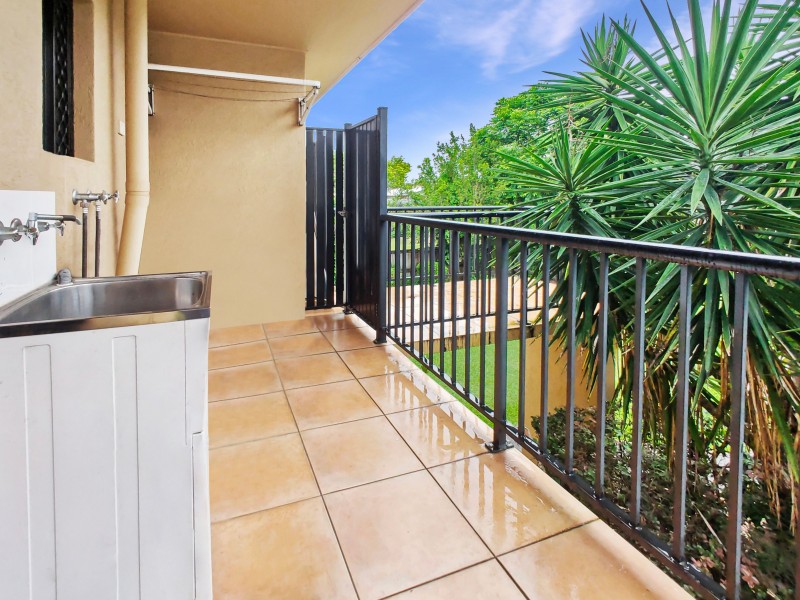 584 Bruce Highway, Woree QLD 4868