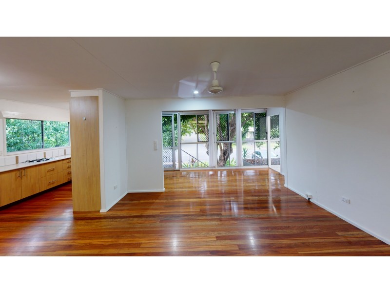 1/24 Valmadre Street, Caravonica QLD 4878